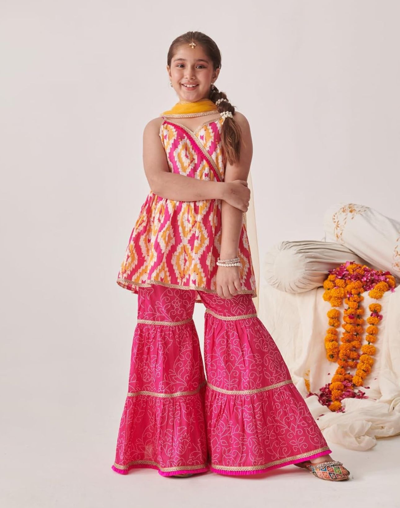 Girls Leheriya Printed Empire Sequinned Kurta With Sharara With Dupatta in Germany