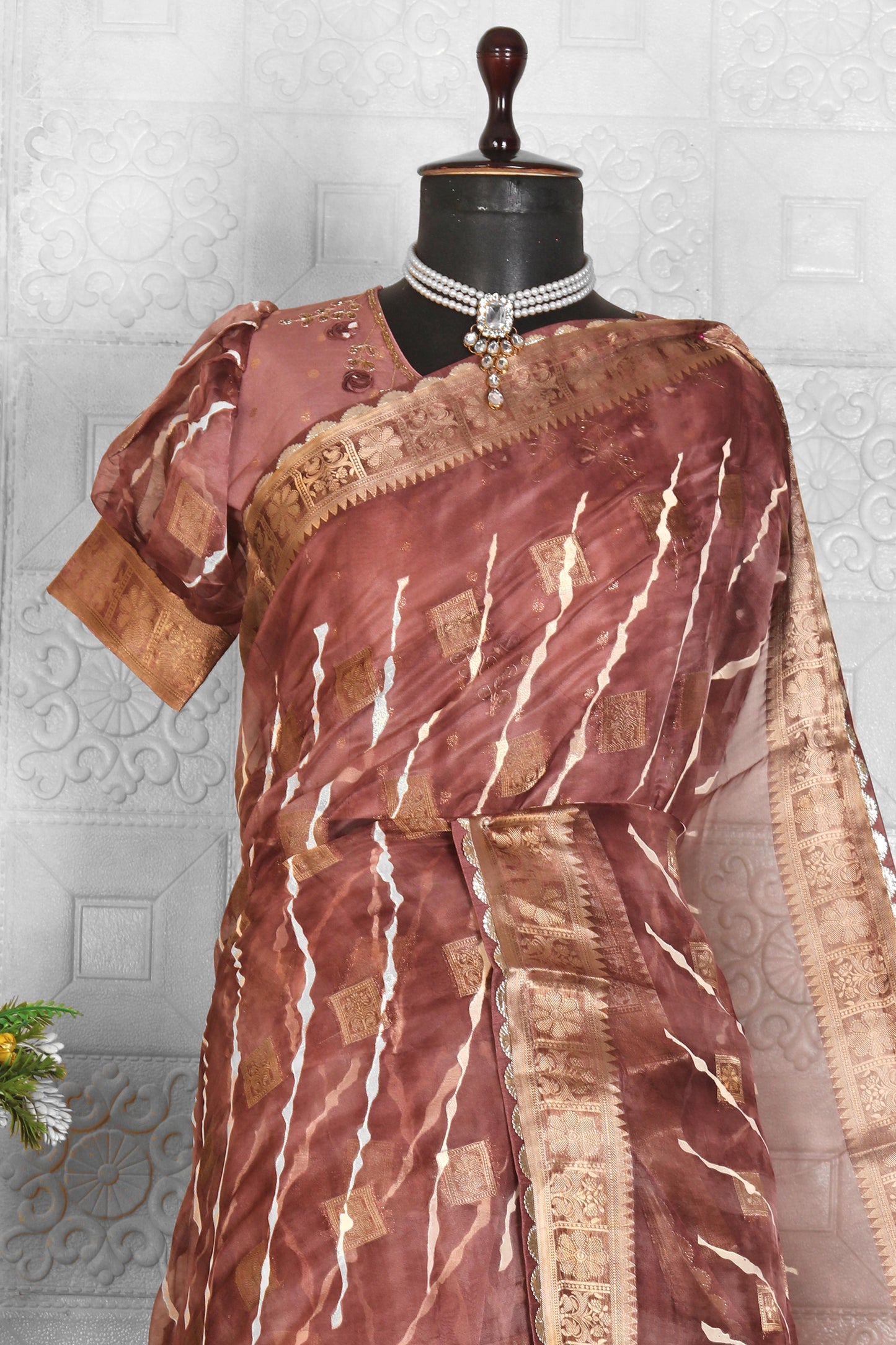 Beautiful Chanderi Silk Saree with stitched blouse in Germany