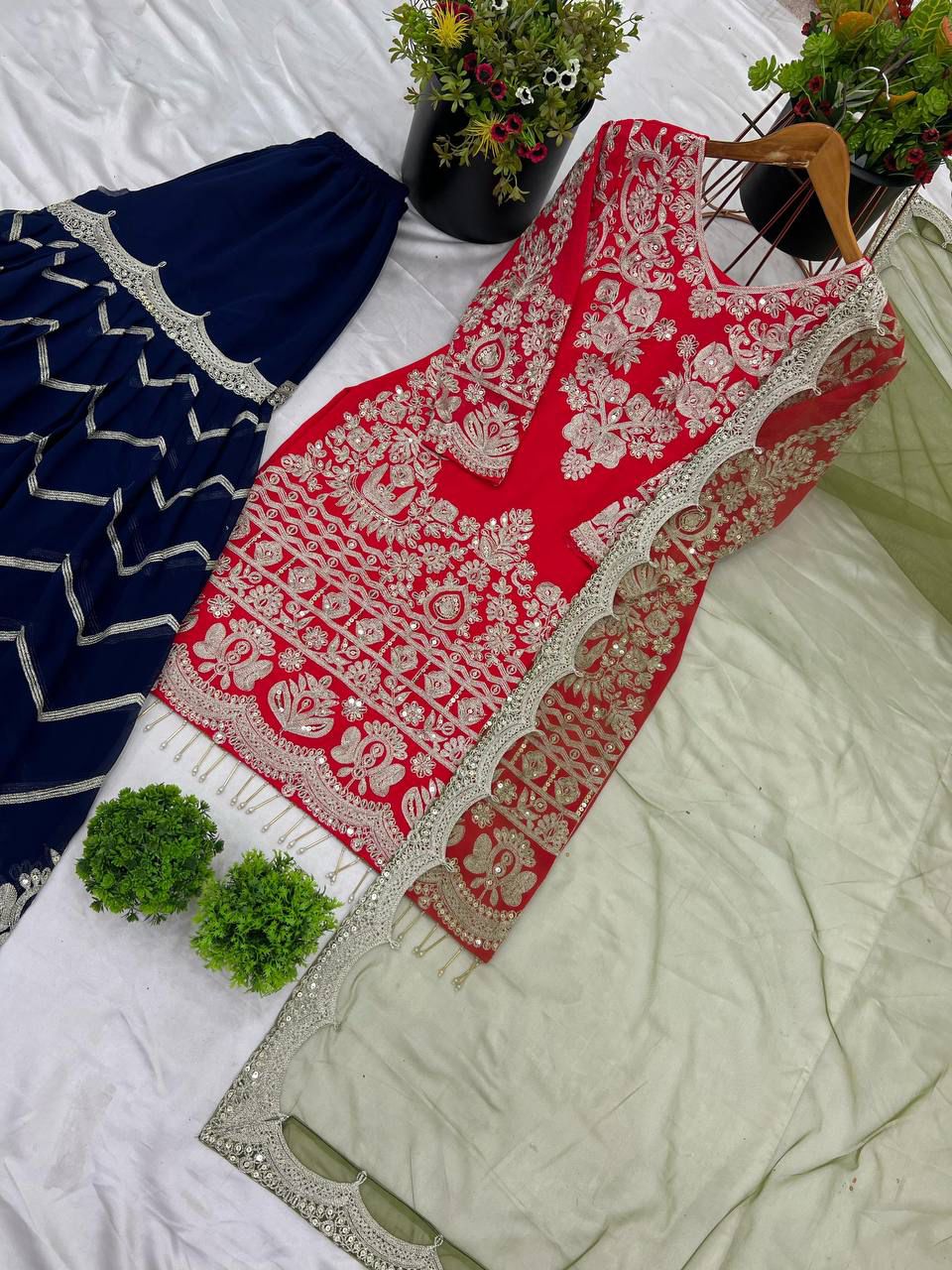Party Wear Look Top-Plazzo and Dupatta in Germany