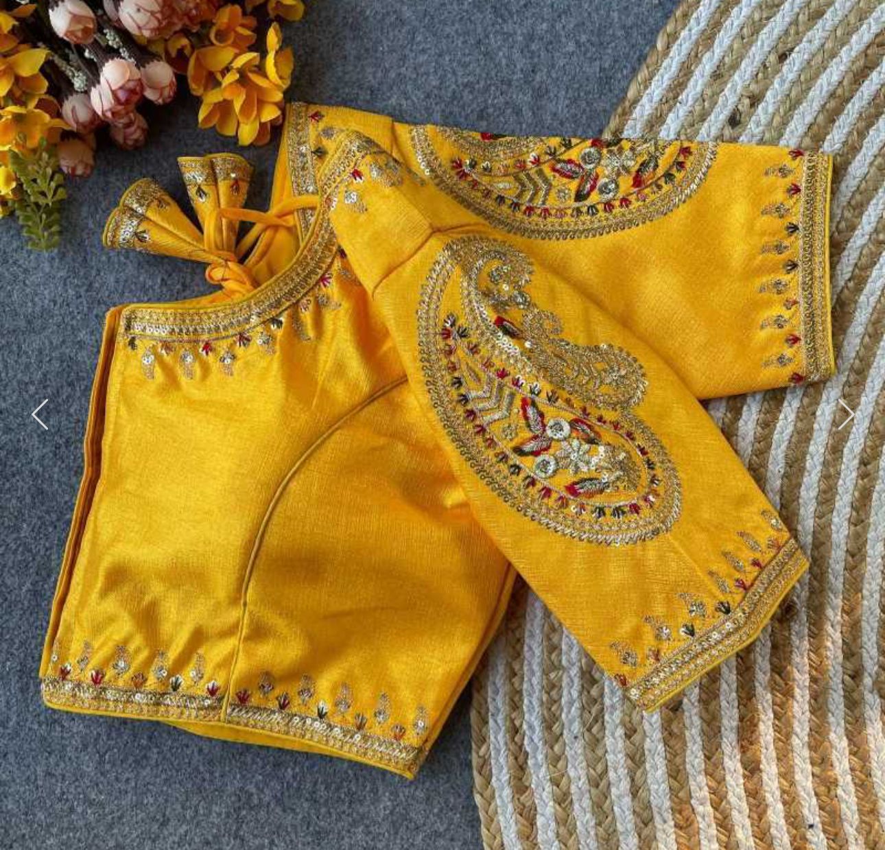 Yellow Party wear heavy blouse in Berlin