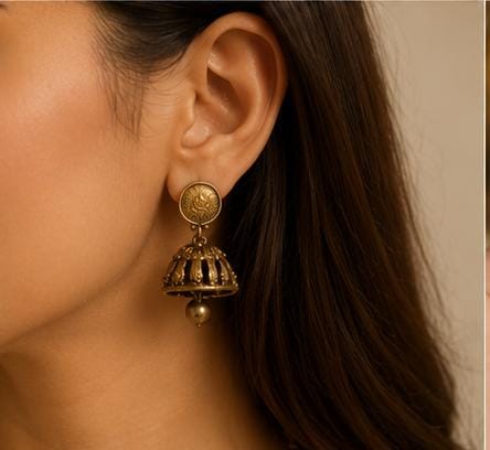 Elegant Traditional Indian Antique Gold Jewelry Set in Germany