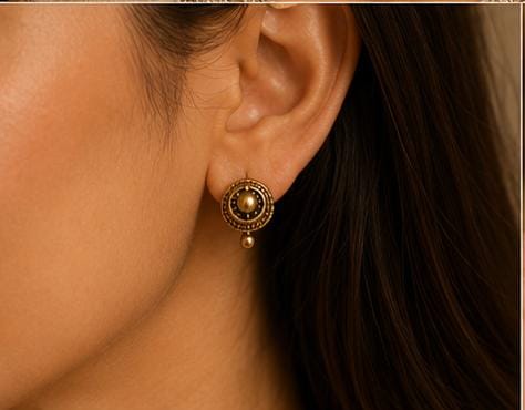 Traditional Antique Gold Jewelry Set in Germany