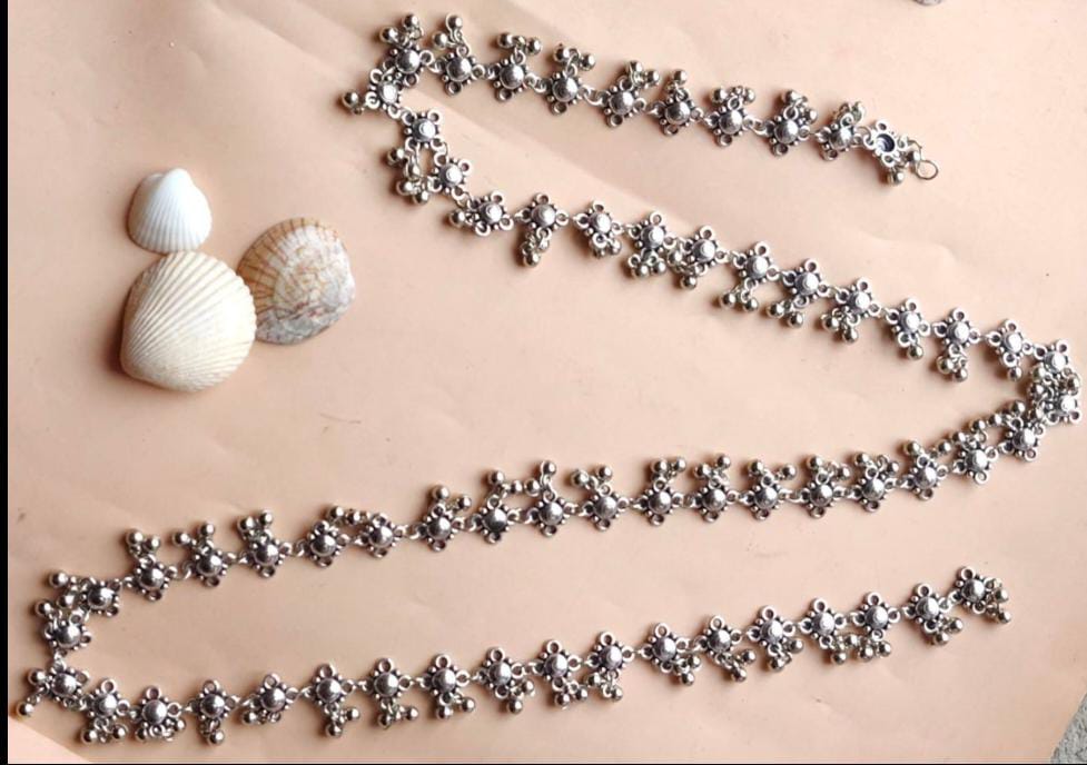 Oxidized Silver Floral Waist Chain (Kamarbandh) in Germany