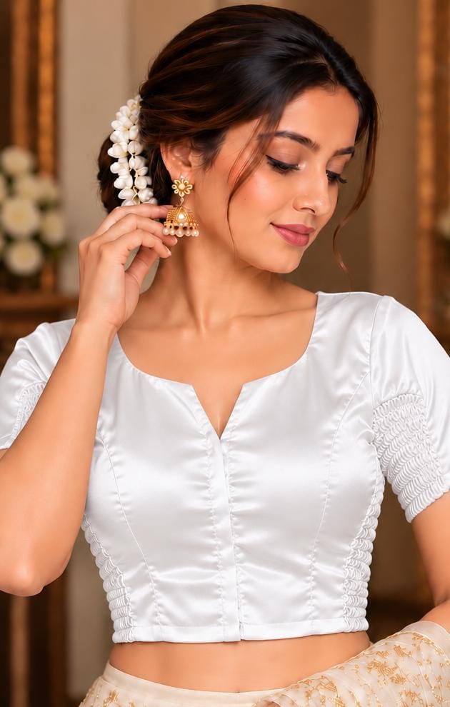 White Soft silk fabric Strechabale blouse in Germany