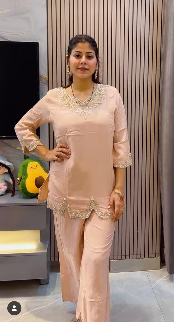 Peach Tissue Embroidered Festive Co-Ord Set / Farshi Salwar Suit in Germany