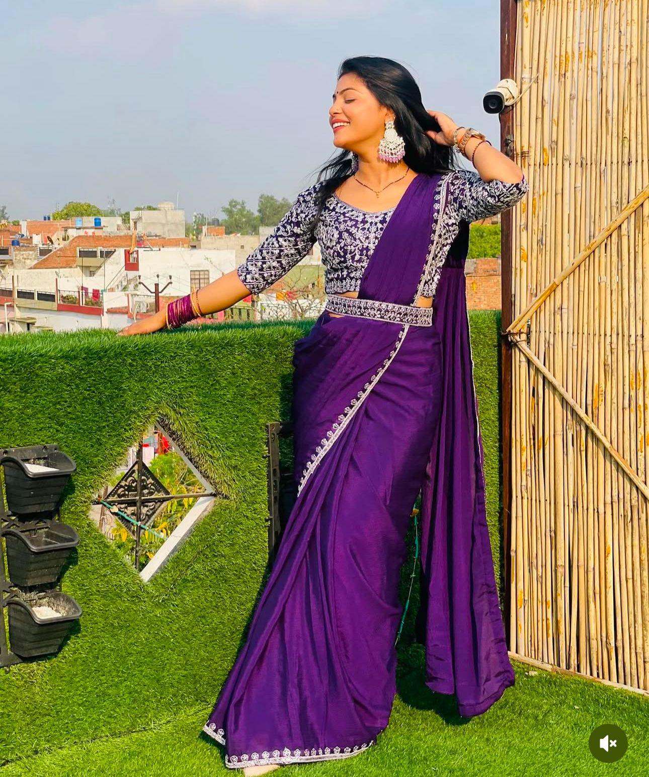 Ready To Wear Saree With Stitched Blouse In Berlin
