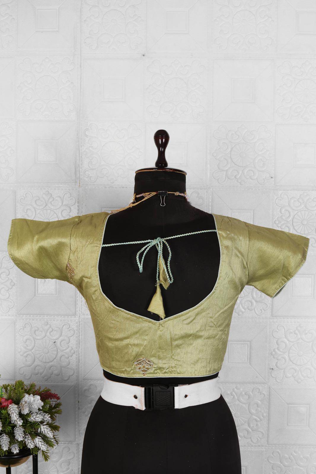 Beautiful Organza saree with stitched blouse in Berlin