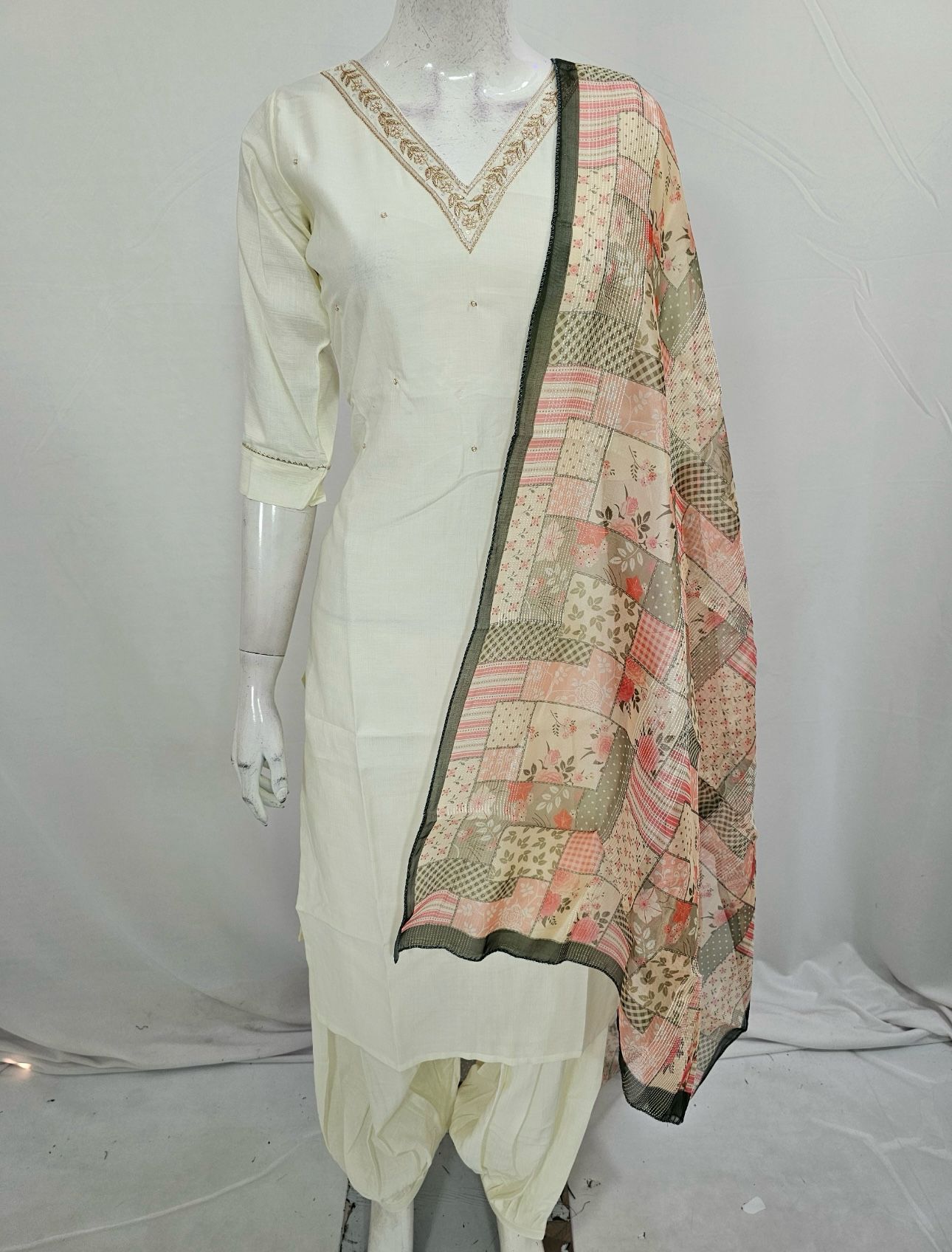 Afghani Suits In Germany