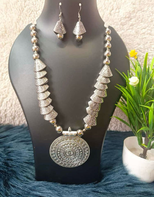 Silver-Plated Stone-Beaded Oxidized Necklace & Earrings Set