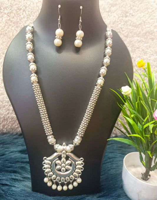 Silver-Plated Stone-Beaded Oxidized Necklace & Earrings Set