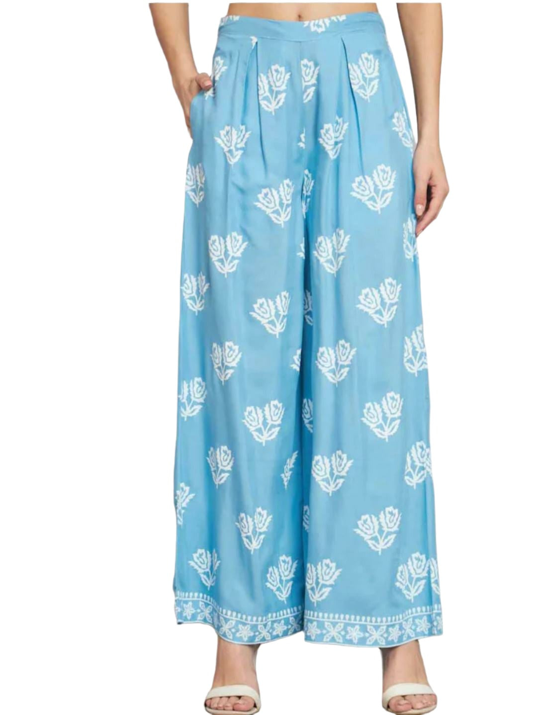 Kurta with Palazzos having Floral Prints
