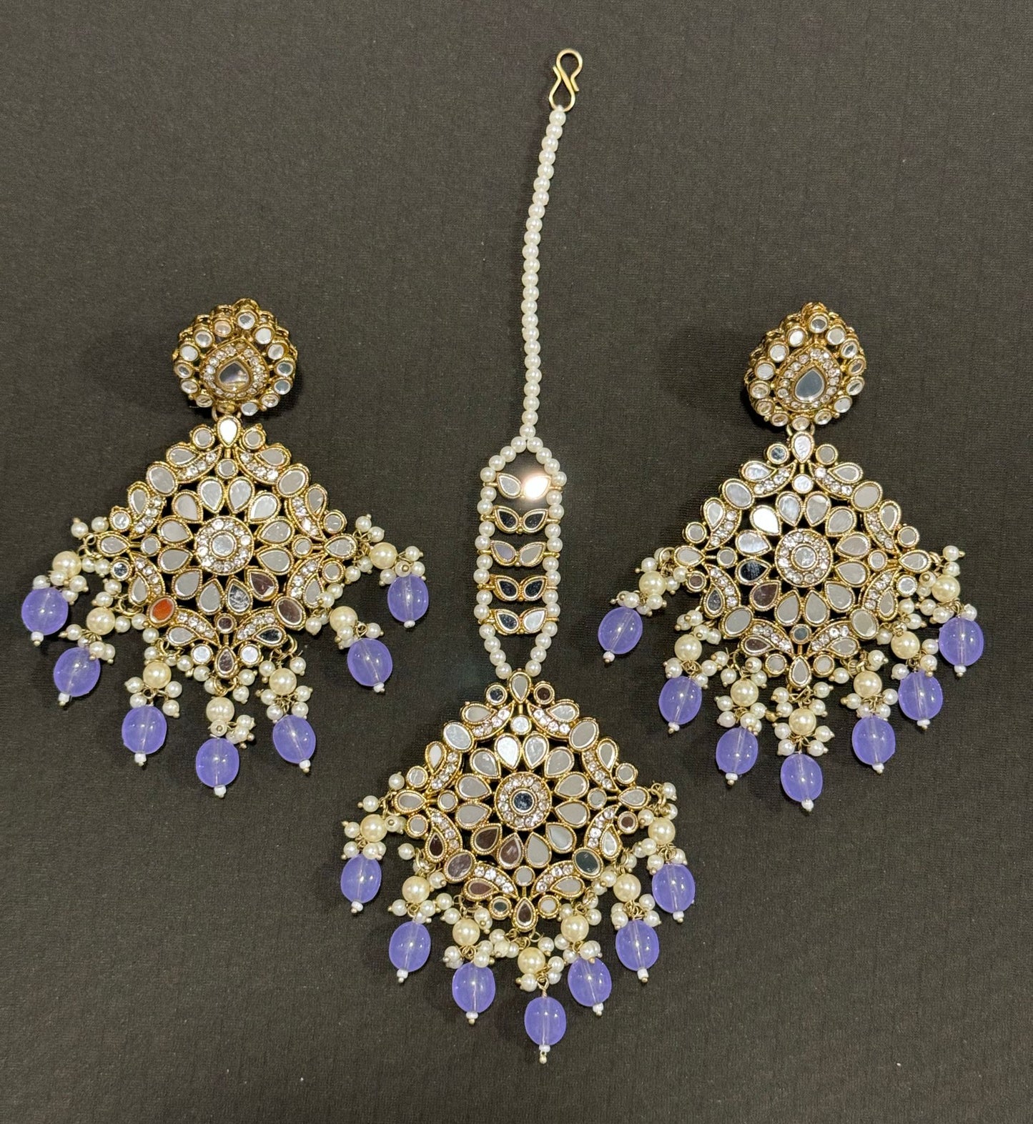 Mirror Kundan Earrings With Maang Tikka