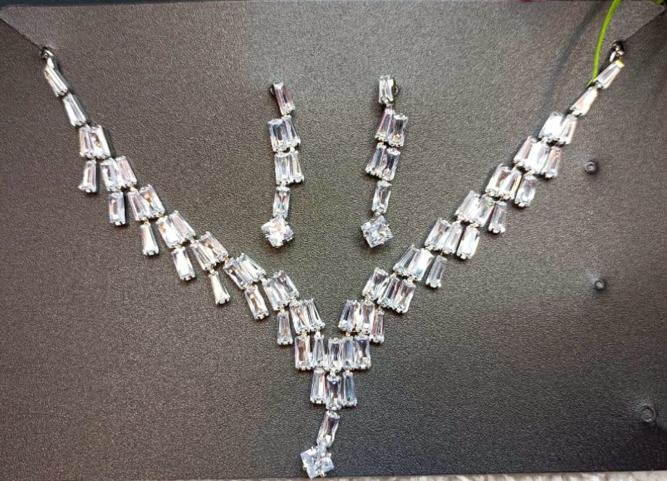 Silver-Plated & White CZ-Studded Jewellery Set