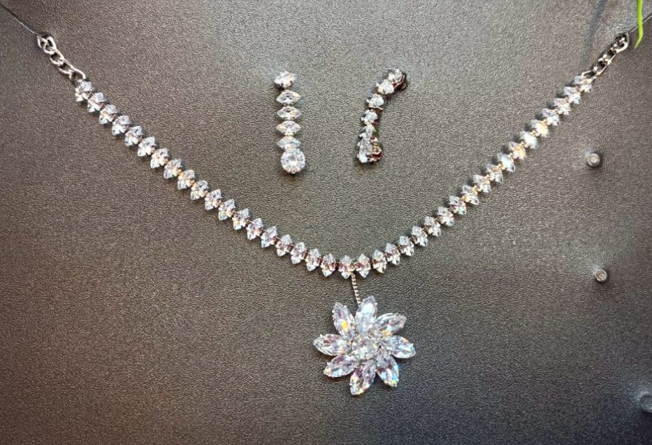 Silver-Plated & White CZ-Studded Jewellery Set