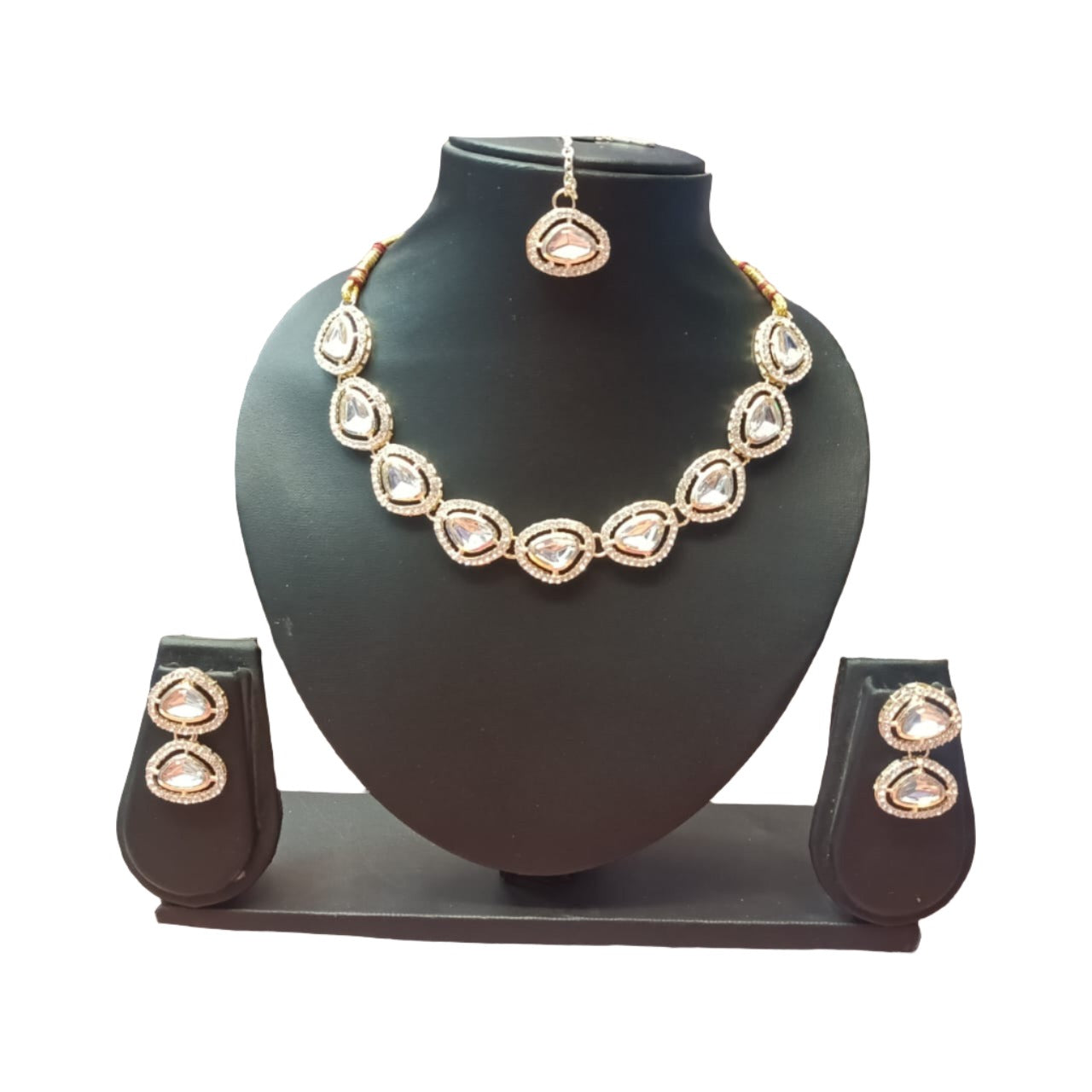 AD kundan Necklace Set In Leipzig