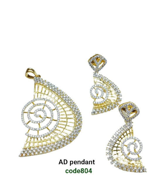 AD Pandent set with chain In Frankfurt