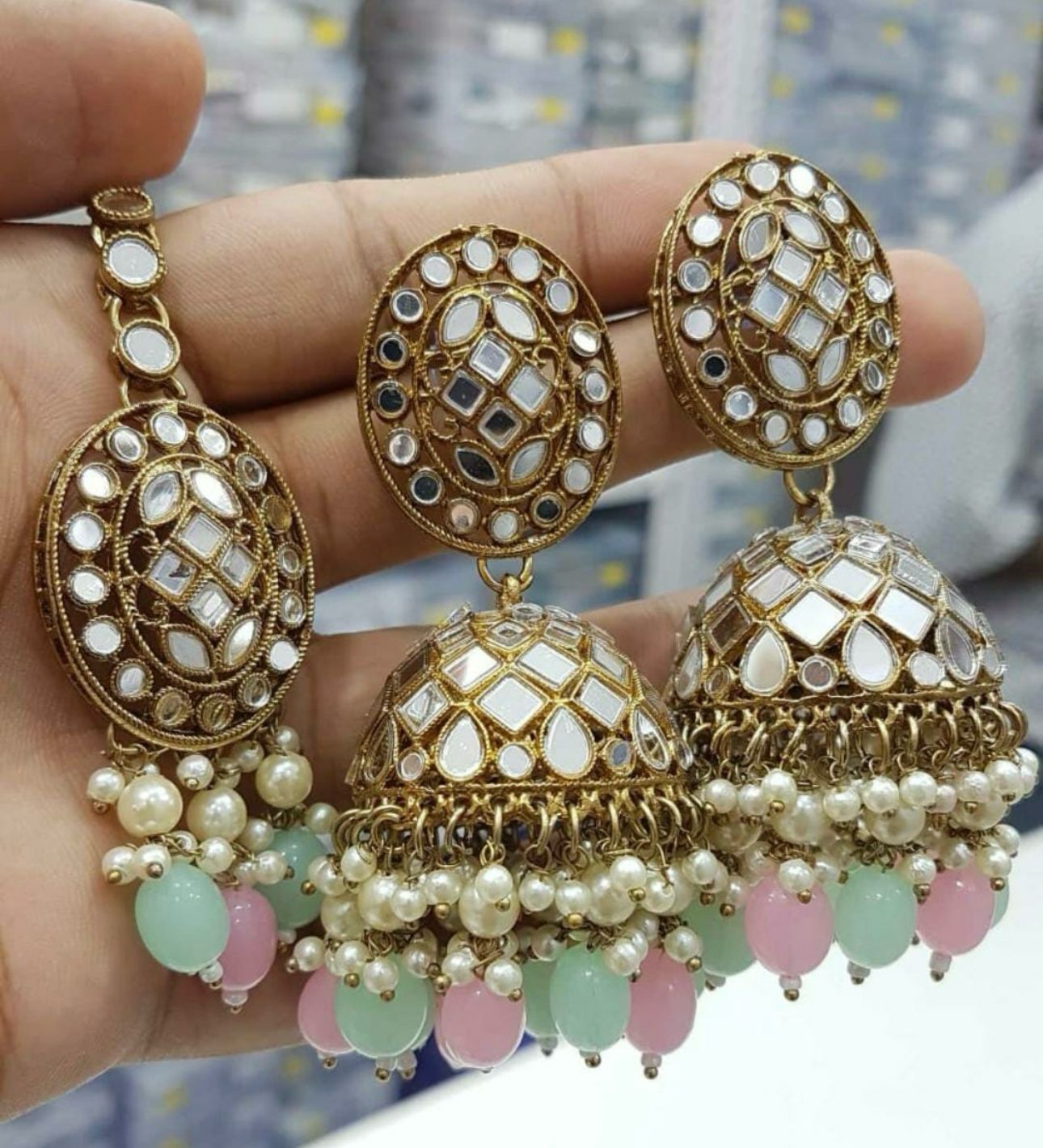 Mang Tikka With Jhumki Designer Mirror Cut