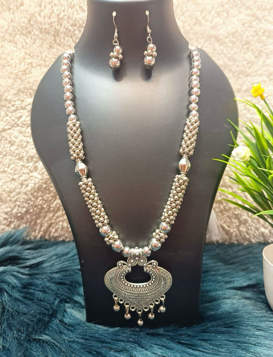 Silver-Plated Stone-Beaded Oxidized Necklace & Earrings Set