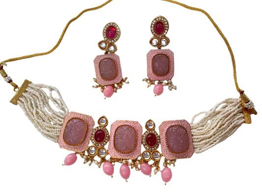 Handcrafted Necklace Set With Kundan And Beads