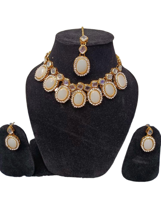  Choker Necklace Kundan & Stone Studded With Earrings Set cream