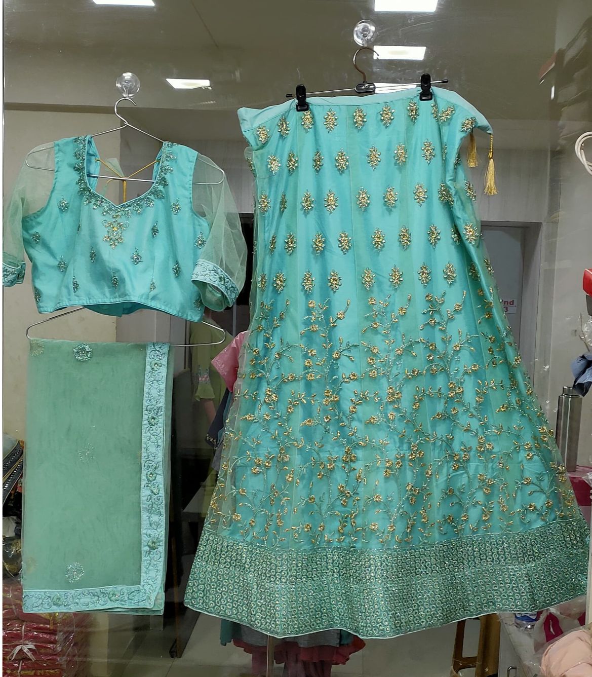 Complete Stitched Embroidered  Lehenga Choli In Germany (Teal)/Bridal Lehenga In Essen