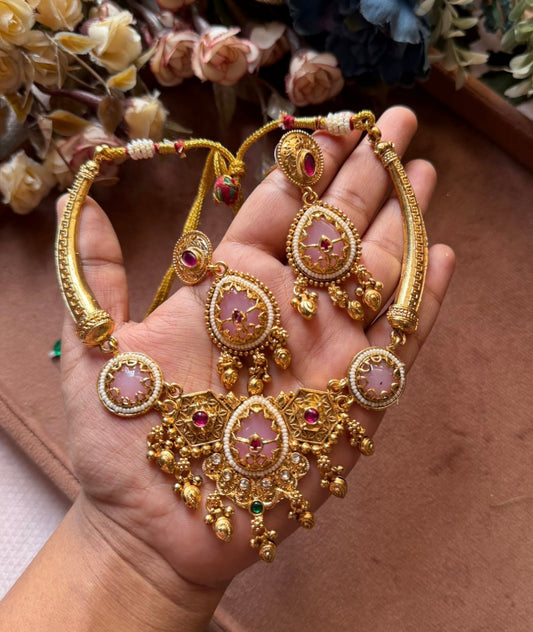 Traditional Antique Gold Plated Choker Jewelry Set for Women in Germany (Onam Special)