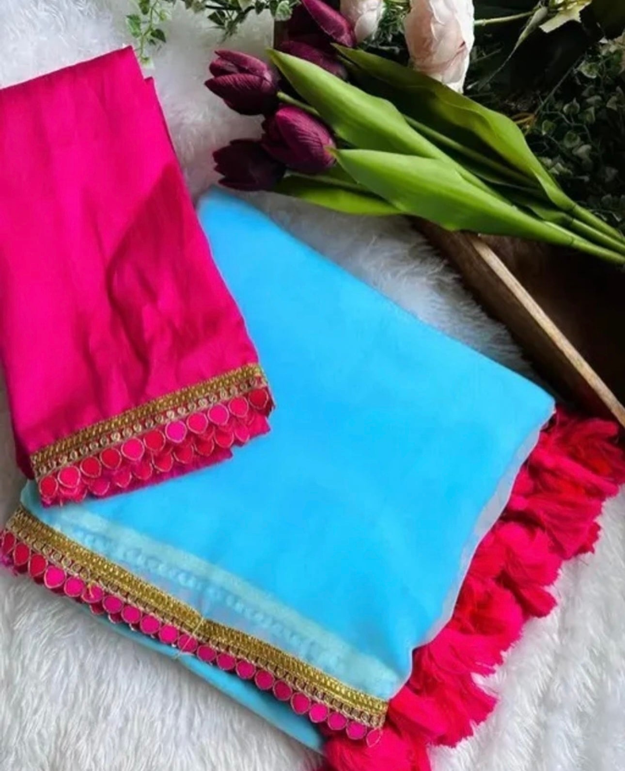 Dream Crushers Womens New Latest Party Fancy Soft Georgette Lace Work Embellished Saree with Unstitched Contrast Blouse