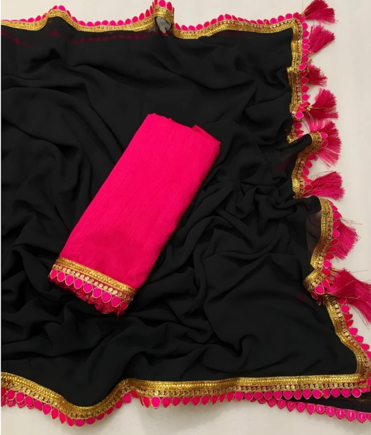 Dream Crushers Womens New Latest Party Fancy Soft Georgette Lace Work Embellished Saree with Unstitched Contrast Blouse