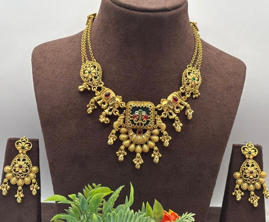 Traditional Antique Gold Plated Choker Jewelry Set for Women in Germany (Onam Special)