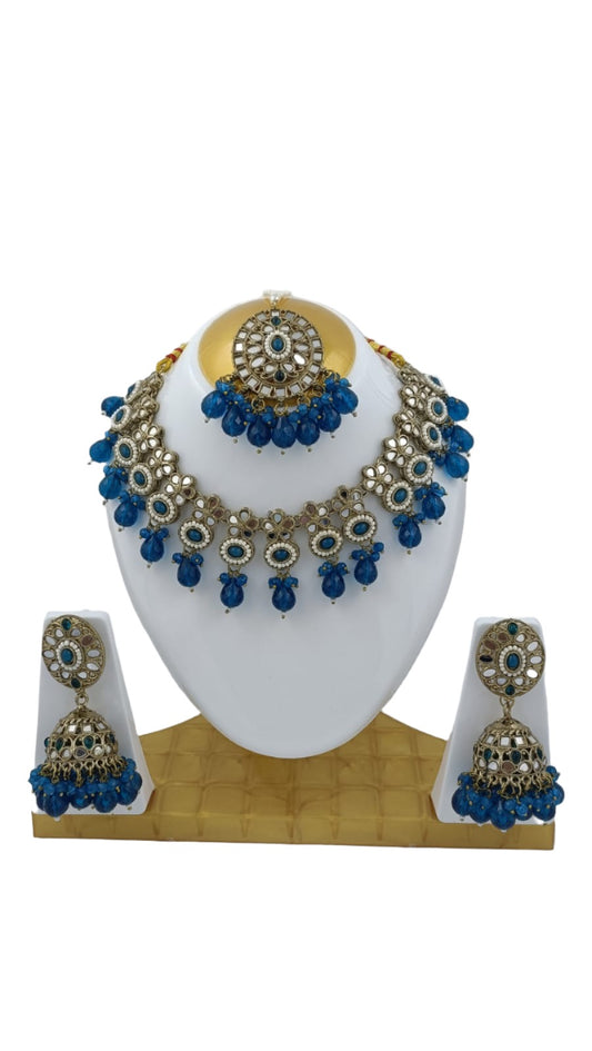 Mirror Necklace earring with Mangtika in Hamburg