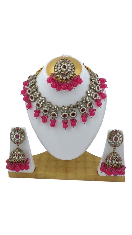 Mirror Necklace earring with Mangtika in Hamburg