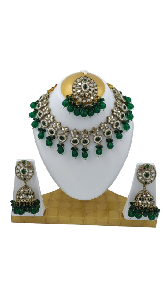 Mirror Necklace earring with Mangtika in Hamburg