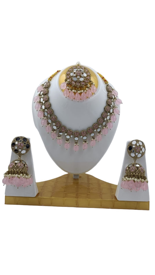 Mirror Necklace earring with Mangtika in Hamburg