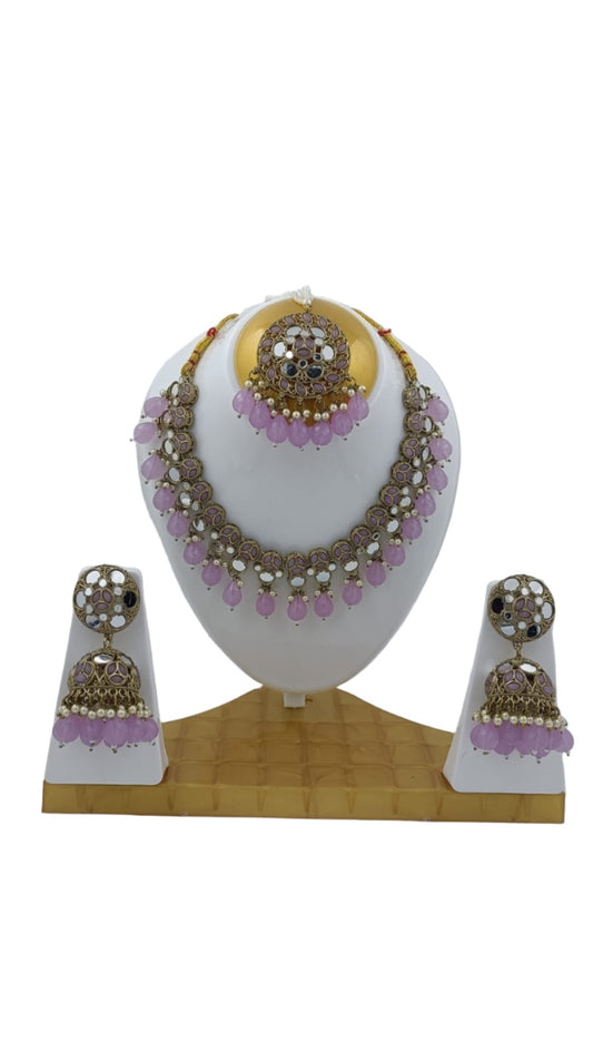 Mirror Necklace earring with Mangtika in Hamburg
