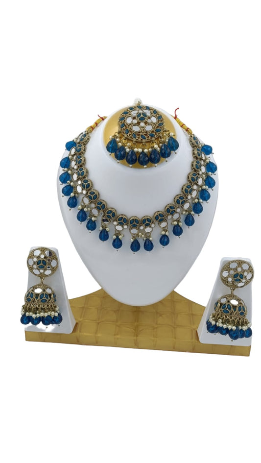 Mirror Necklace earring with Mangtika in Hamburg