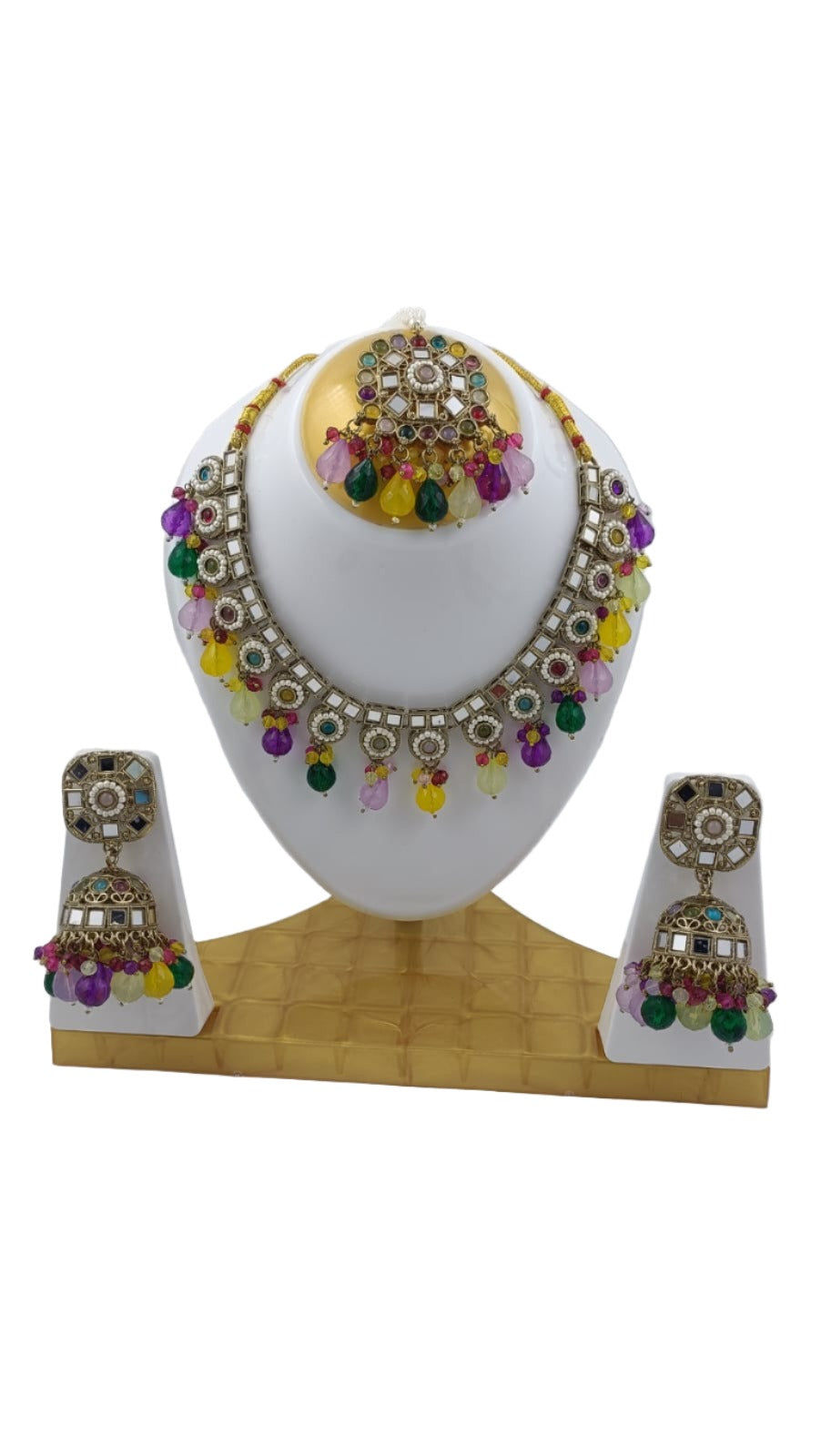 Mirror Necklace With earring and Mangtika in Hamburg