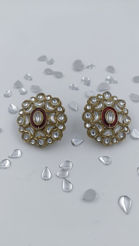 Stone Kundan Flower Stud Earring in Berlin