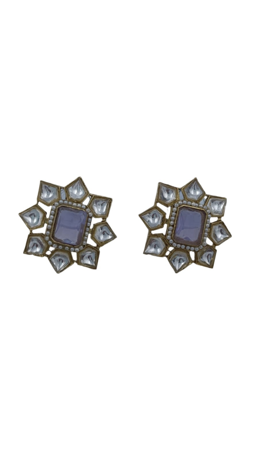 Kundan Stud Earring in Essen