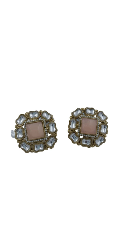 Kundan Stud Earring in Munich