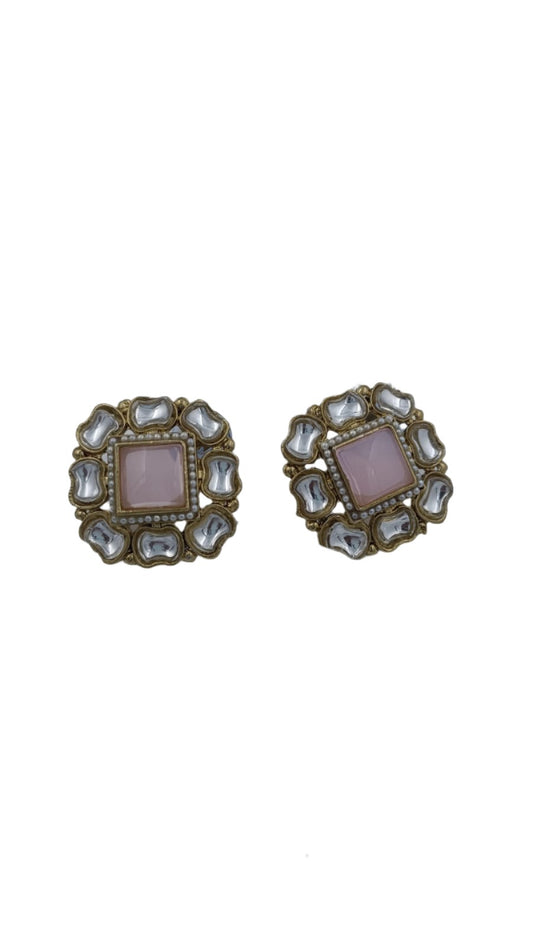 Kundan Stud Earring in Munich