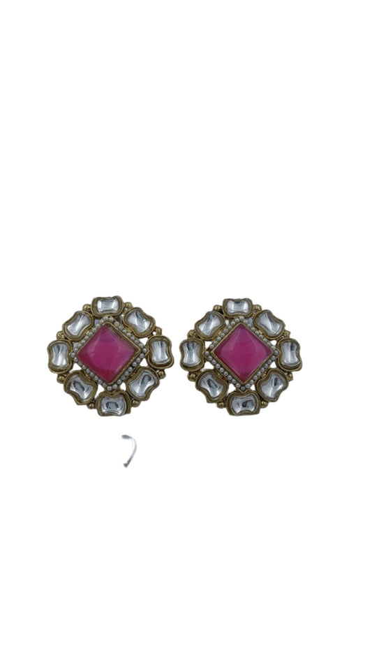Kundan Stud Earring in Munich
