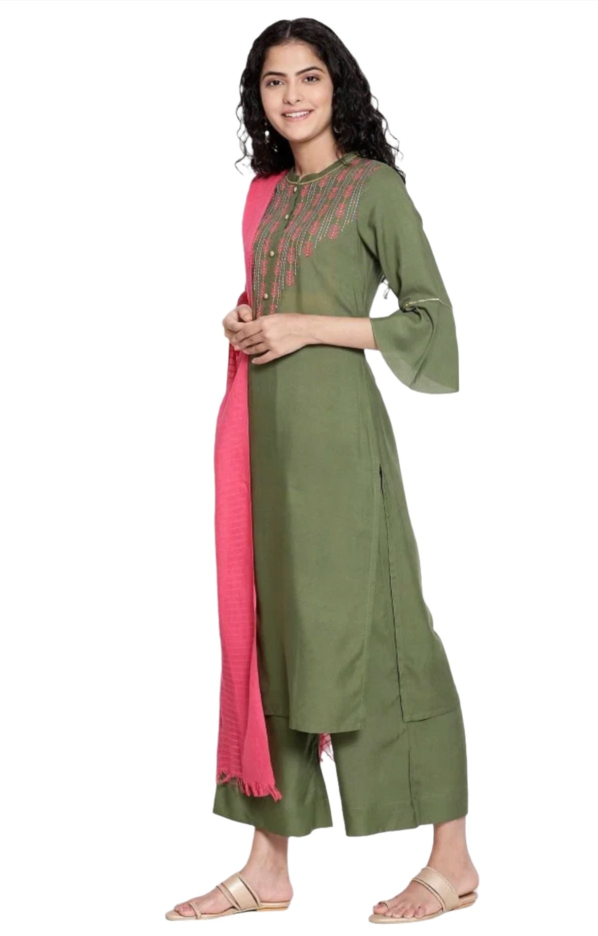 Green embroided Kurta trousers Pink Dupatta set in Munich