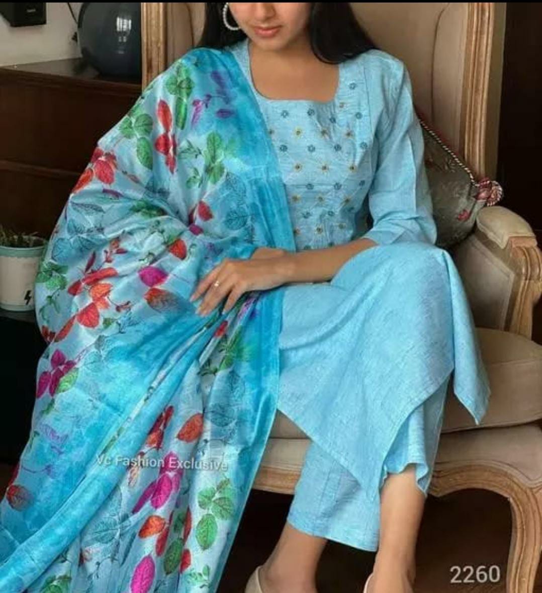 Machine Thread Embroidery Kurta With Pant and Dupatta