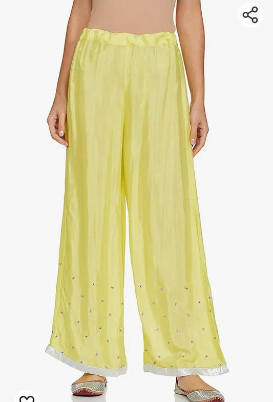 Wishful Women's Straight Fit Pants in Berlin