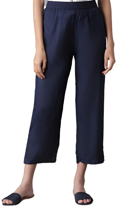 Navy Blue Parallel Pants in Germany