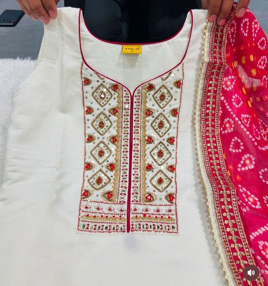 Women Kurta set in Munch