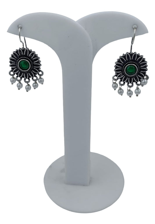 Flower shaped earnings in Berlin