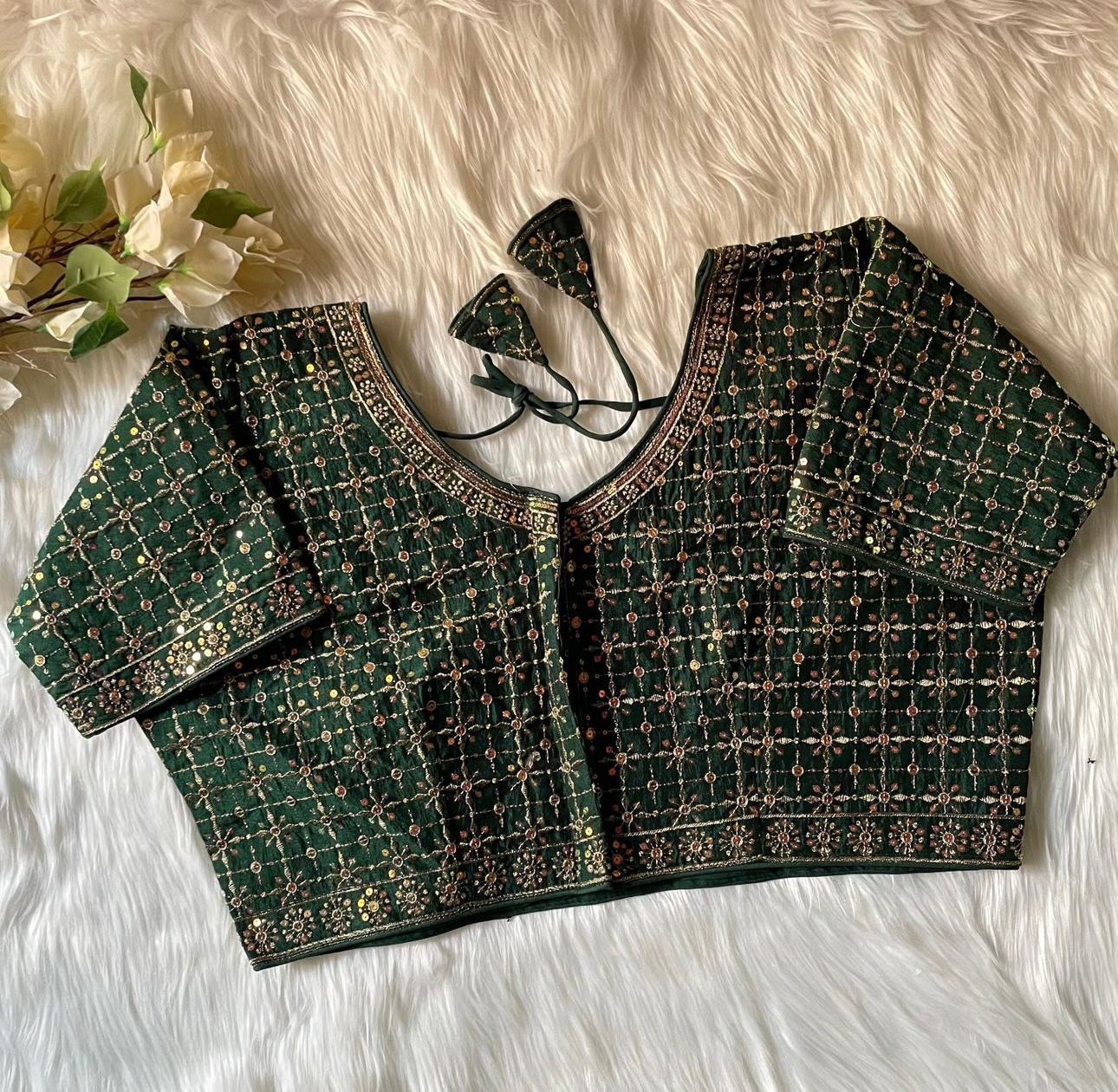 Plus Size stitched blouse in Germany