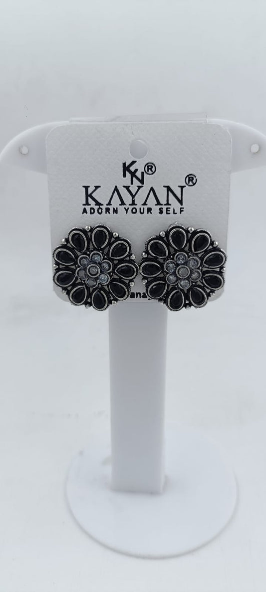 Unique Fancy Party Wear Tops Earrings for Womens in Berlin