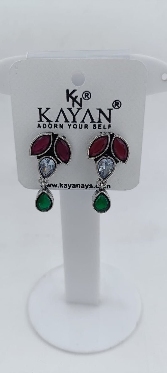 Leaf Shaped Drop Earrings in Munich